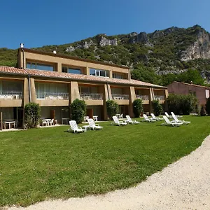 2* Aparthotel Vacancéole - Le Domaine De Chames - Pont D'arc
